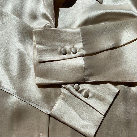 Petite Studio NYC x Suggyl Remi Satin Effect Shirt, S, LNWOT, Buttermilk/Cream - Picture 4 of 13